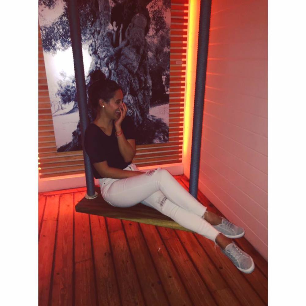 Meet your Posher, Oded